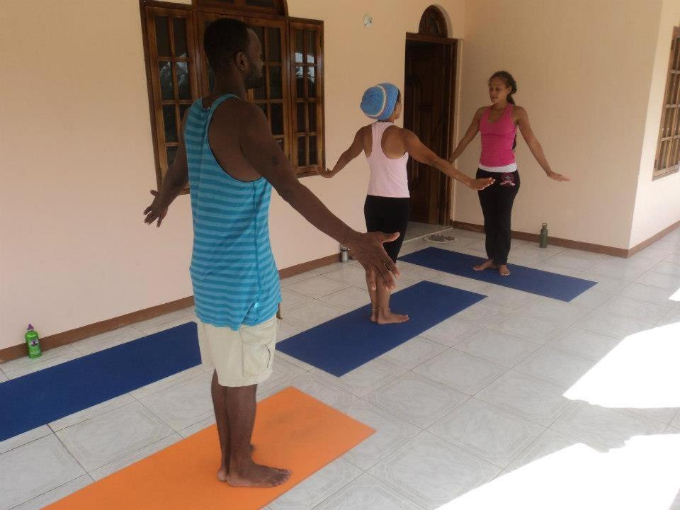 Dolphin Bay Yoga Guest House Drapers Esterno foto