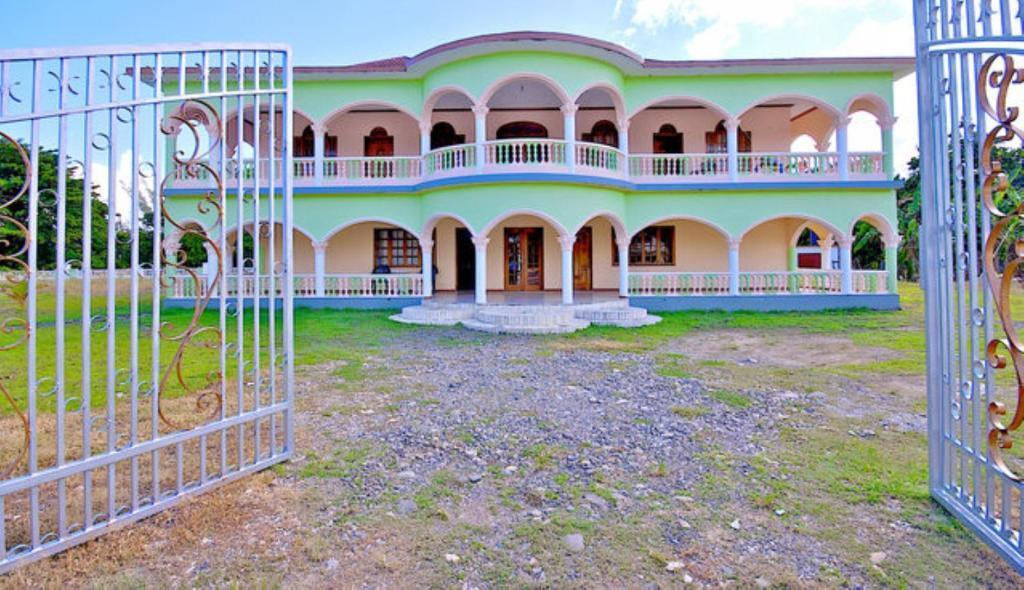 Dolphin Bay Yoga Guest House Drapers Camera foto
