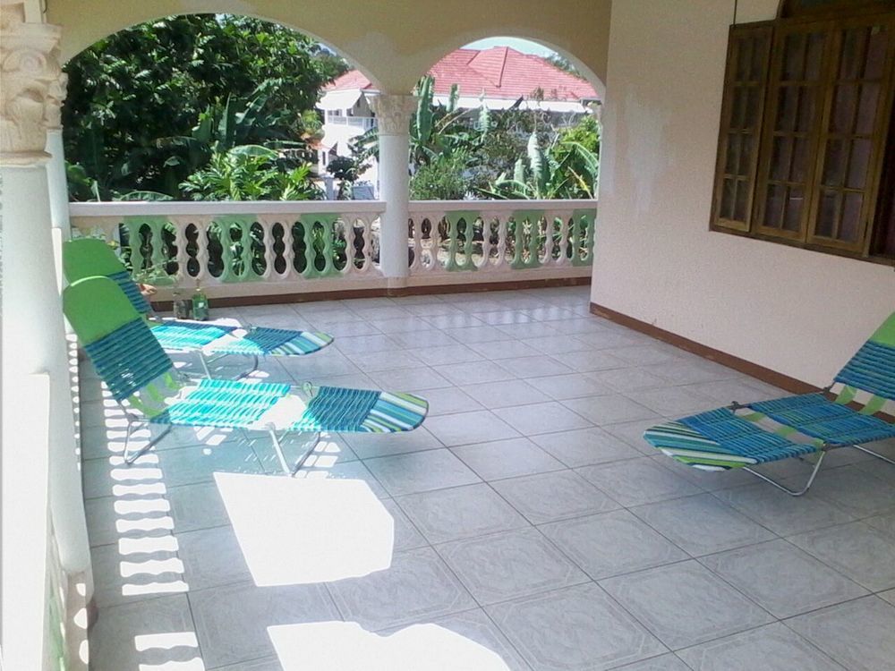 Dolphin Bay Yoga Guest House Drapers Esterno foto